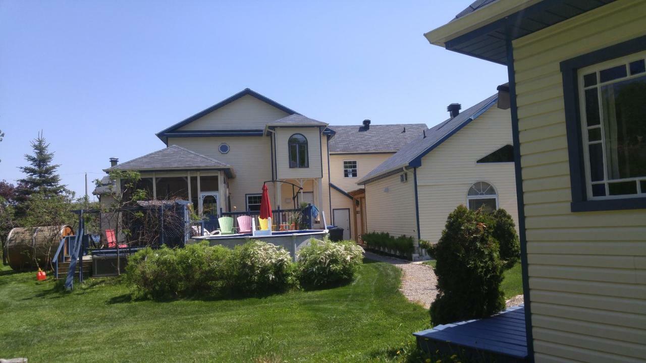 Domaine De La Baie, Les Suites Shawinigan Exterior foto
